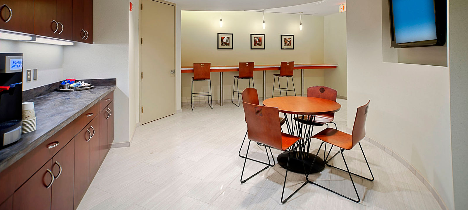 2 Wisconsin Circle, Chevy Chase - Image 1