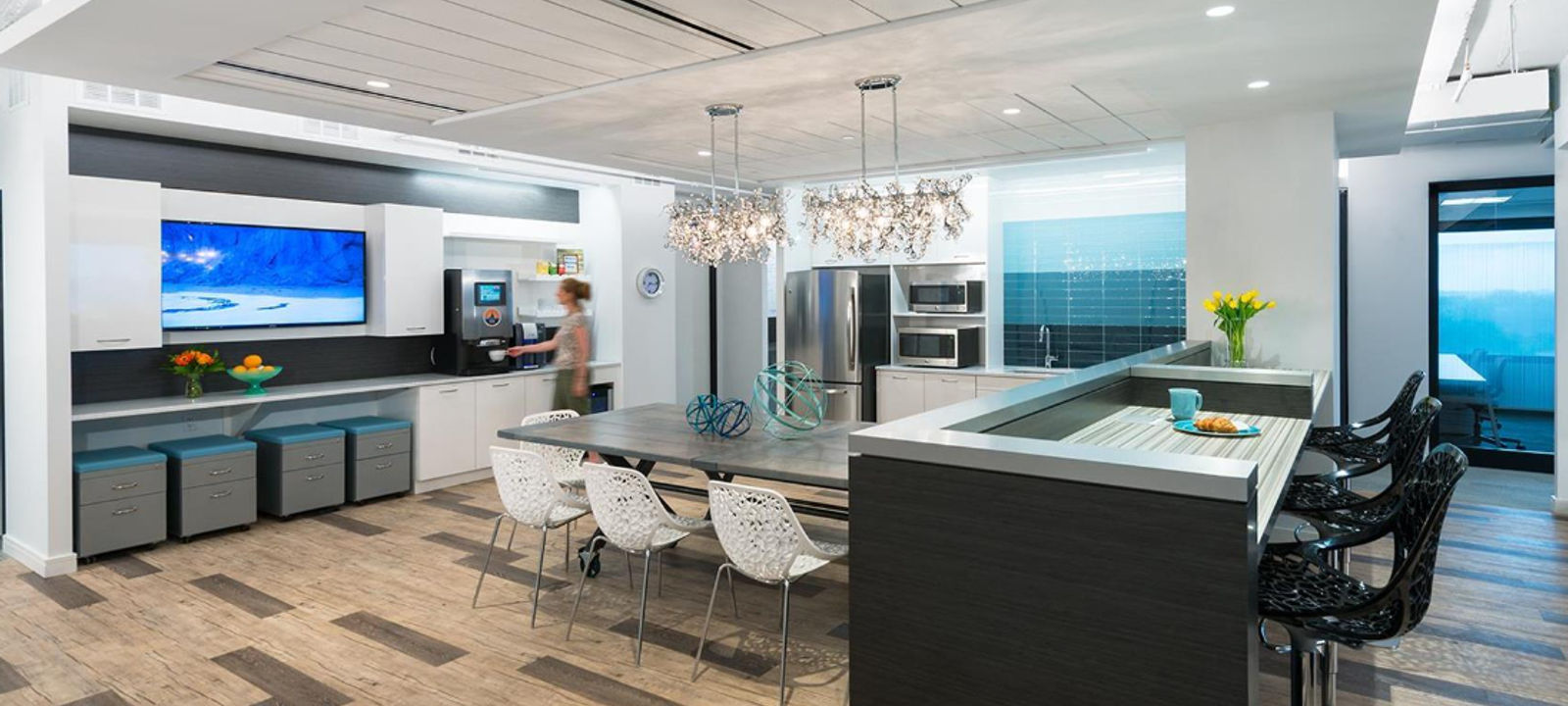 1765 Greensboro Station Place, Mclean - Image 1