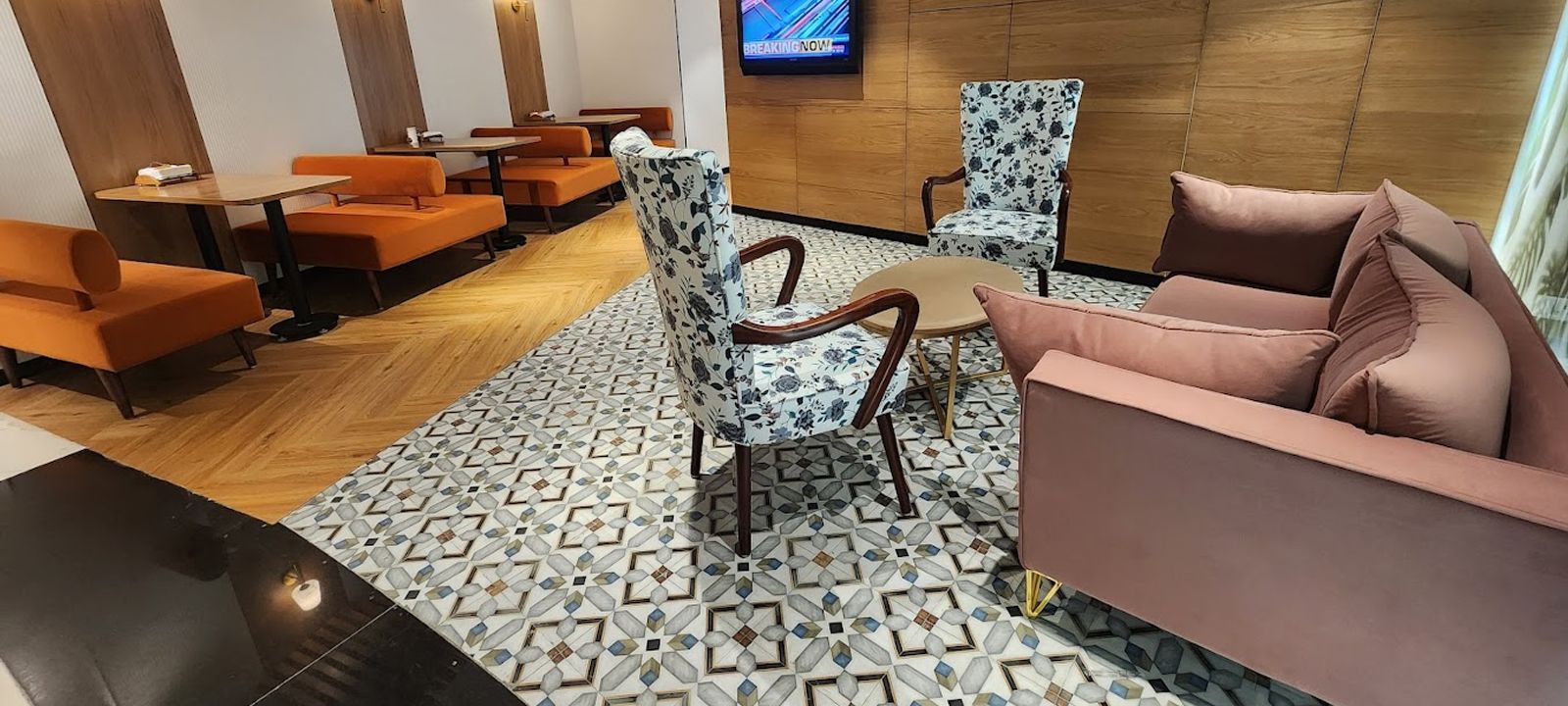 402 Barakhamba Road, New Delhi - Image 1