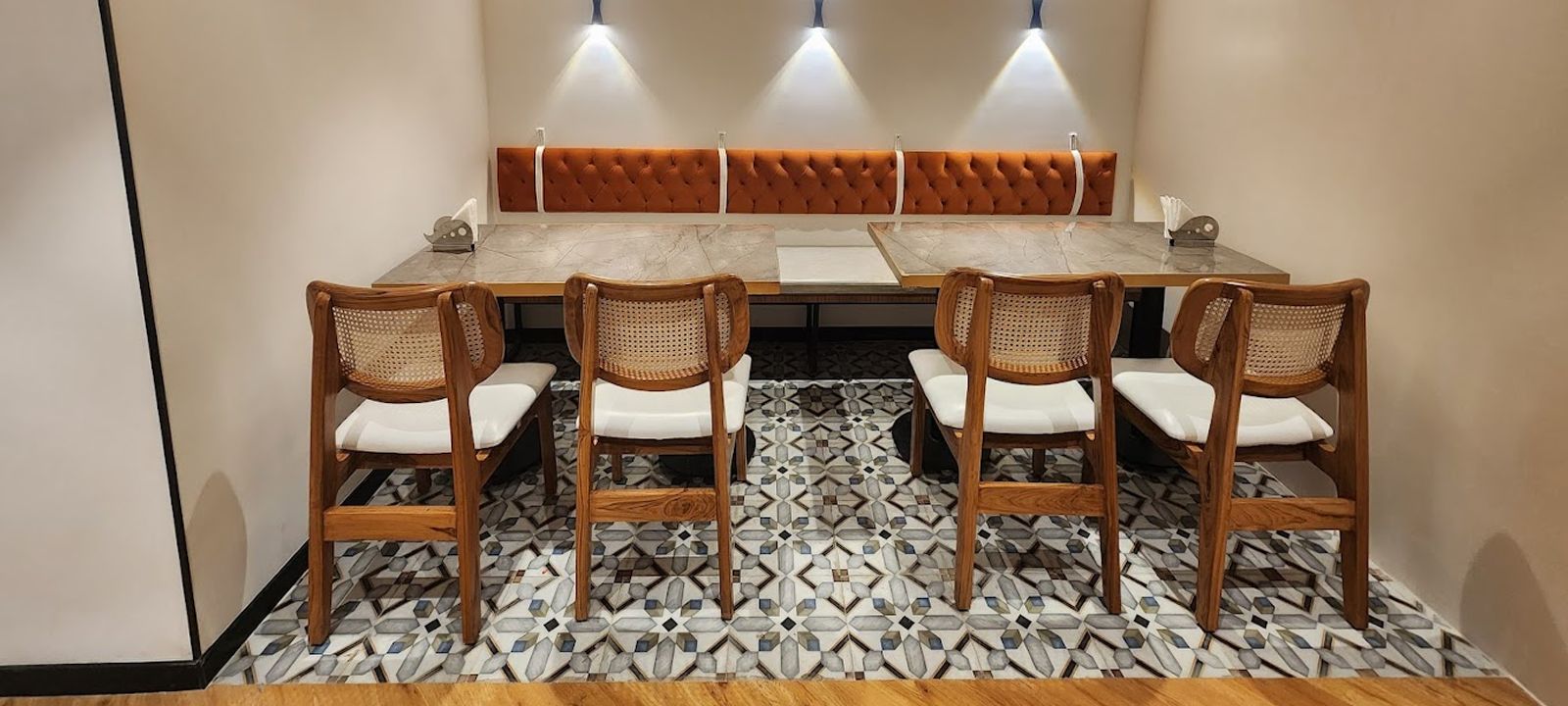 402 Barakhamba Road, New Delhi - Image 1