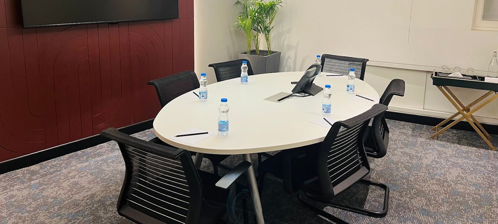 402 Barakhamba Road, New Delhi - Image 1