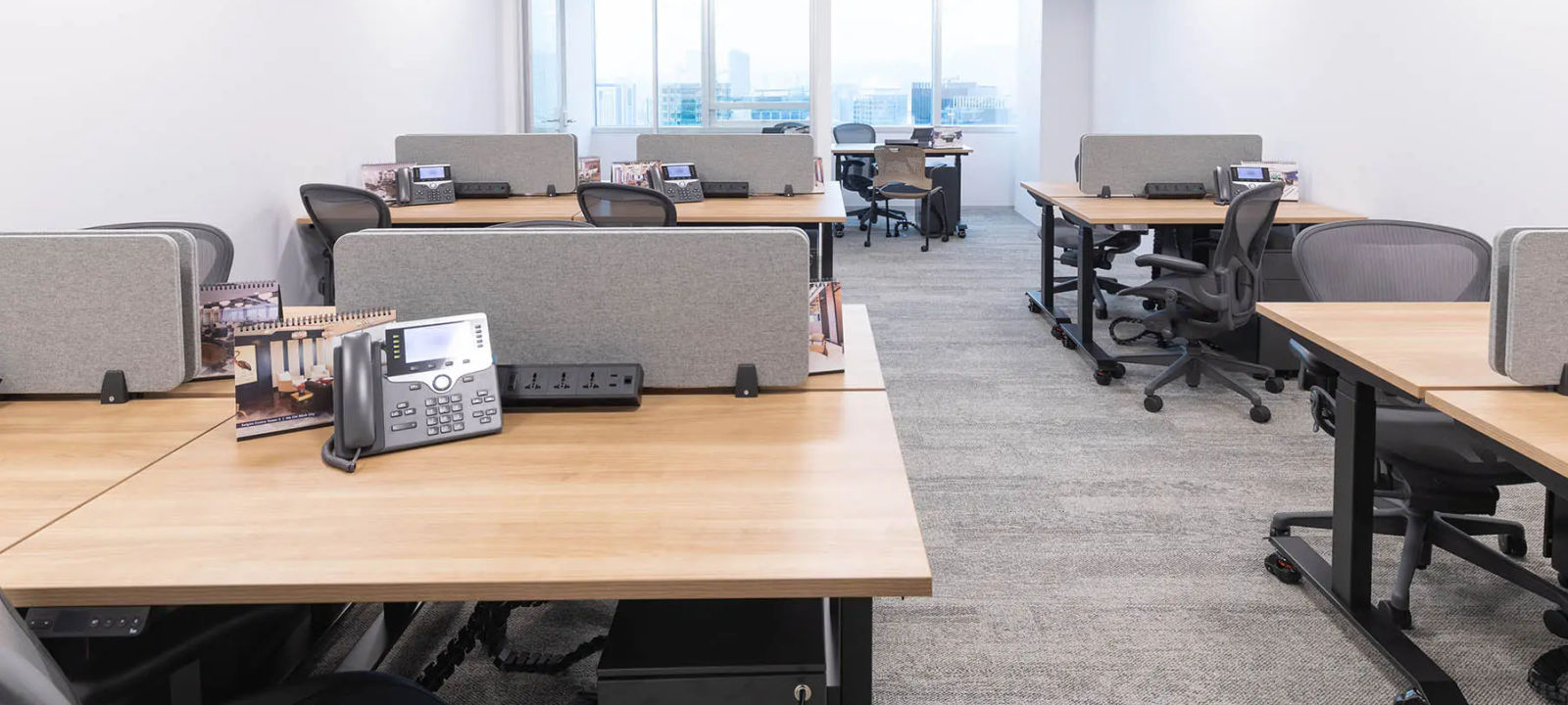 979 King's Road Taikoo Place, Quarry Bay - Image 1