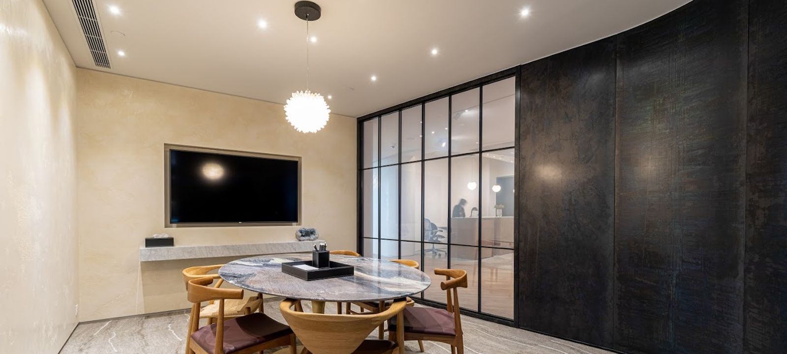 979 King's Road Taikoo Place, Quarry Bay - Image 1