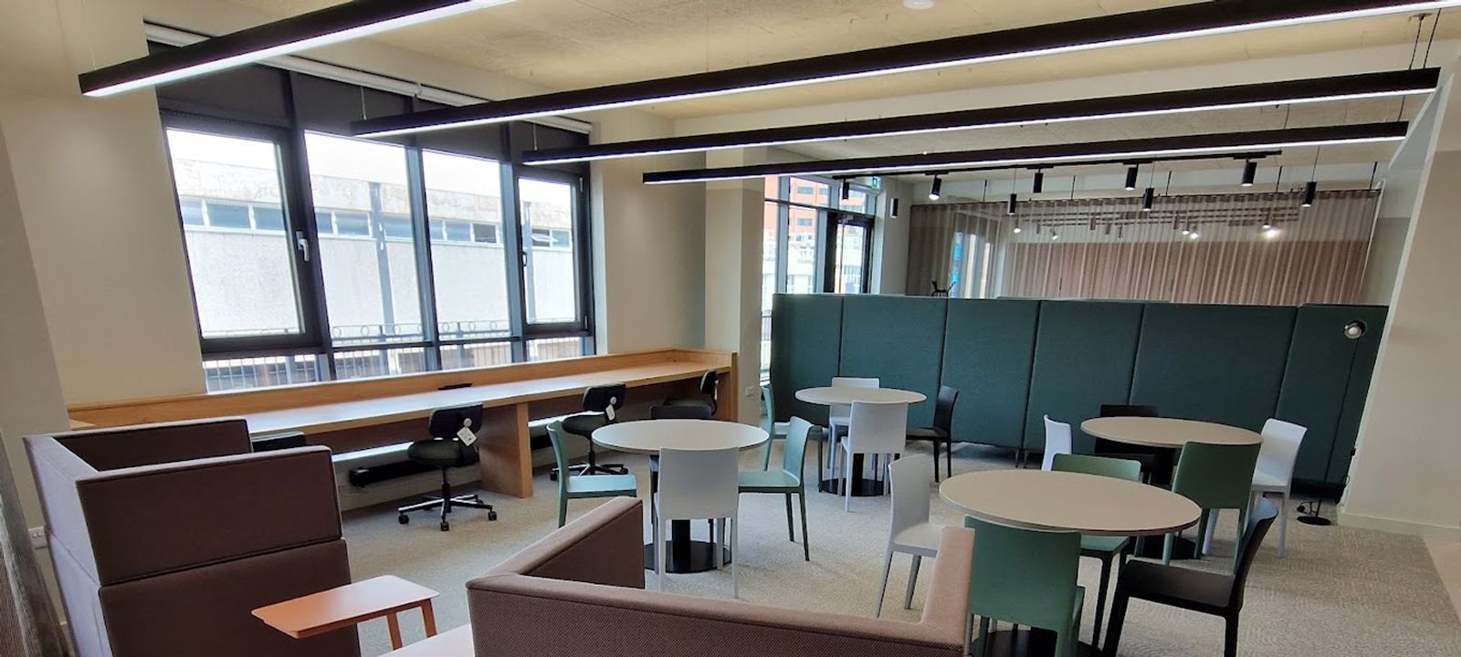 21-23 Merseyway, Stockport - Image 1