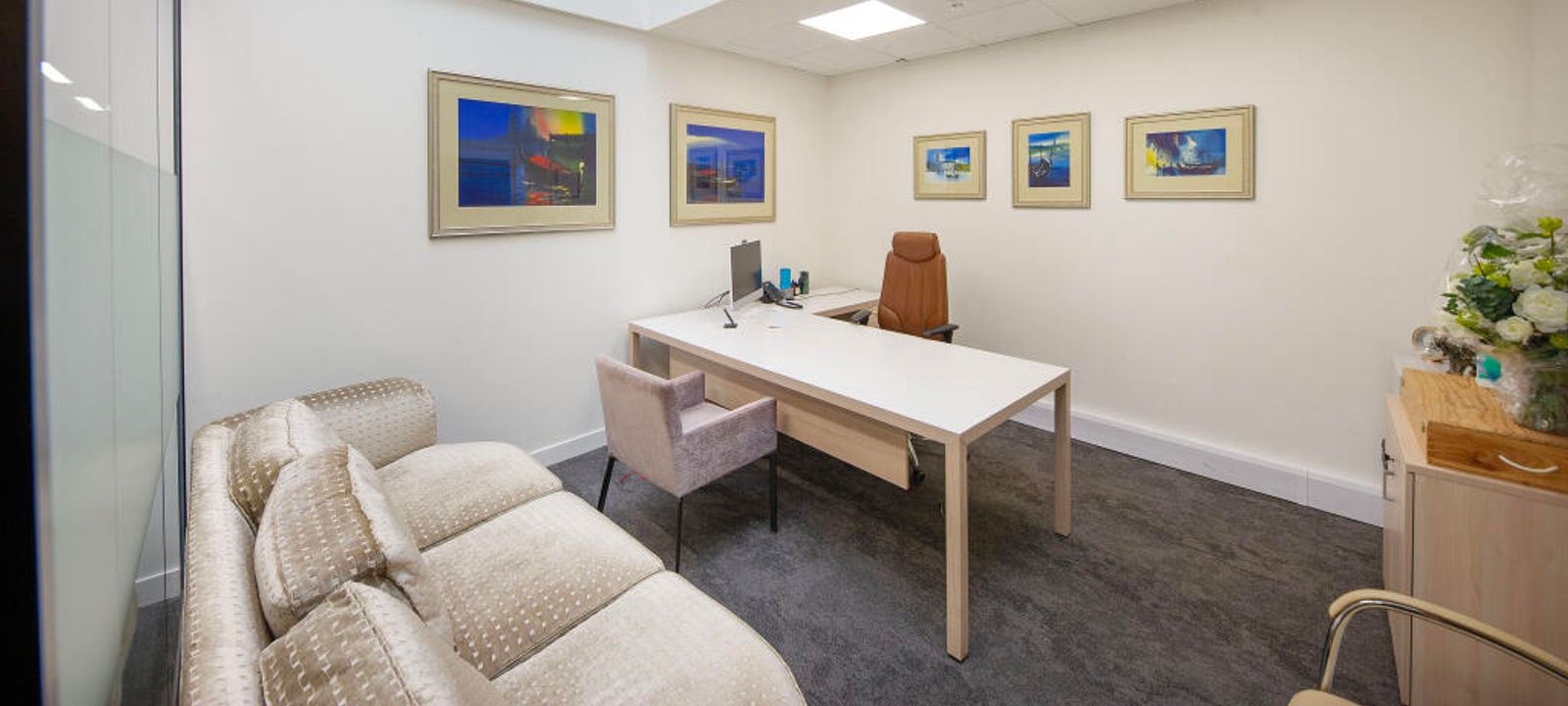 23 Buckingham Gate, London - Image 1