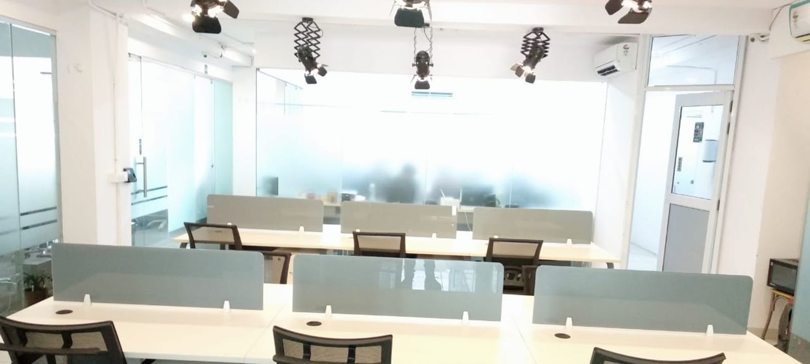 Plot 638A Block B1 Janakpuri, New Delhi - Image 1
