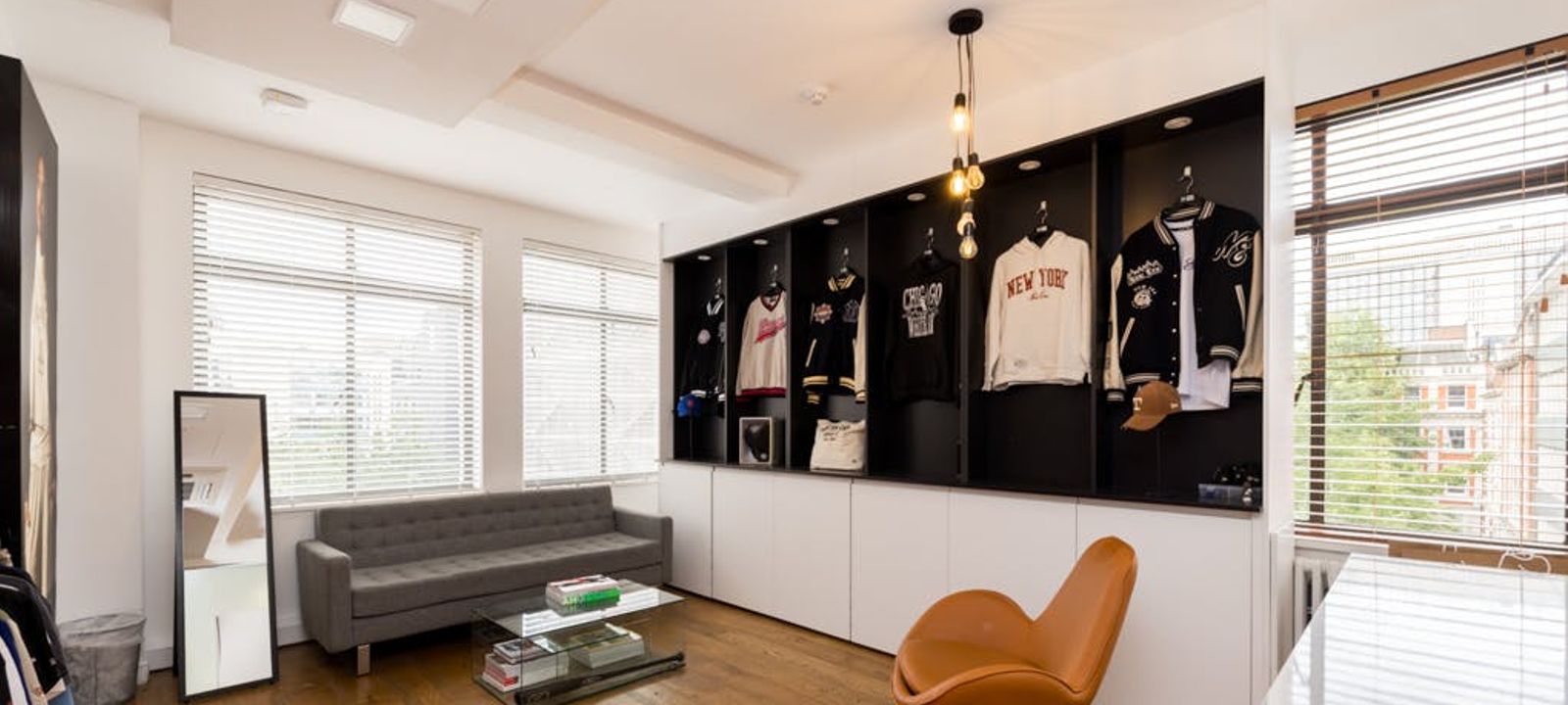 41-42 Eastcastle Street, London - Image 1