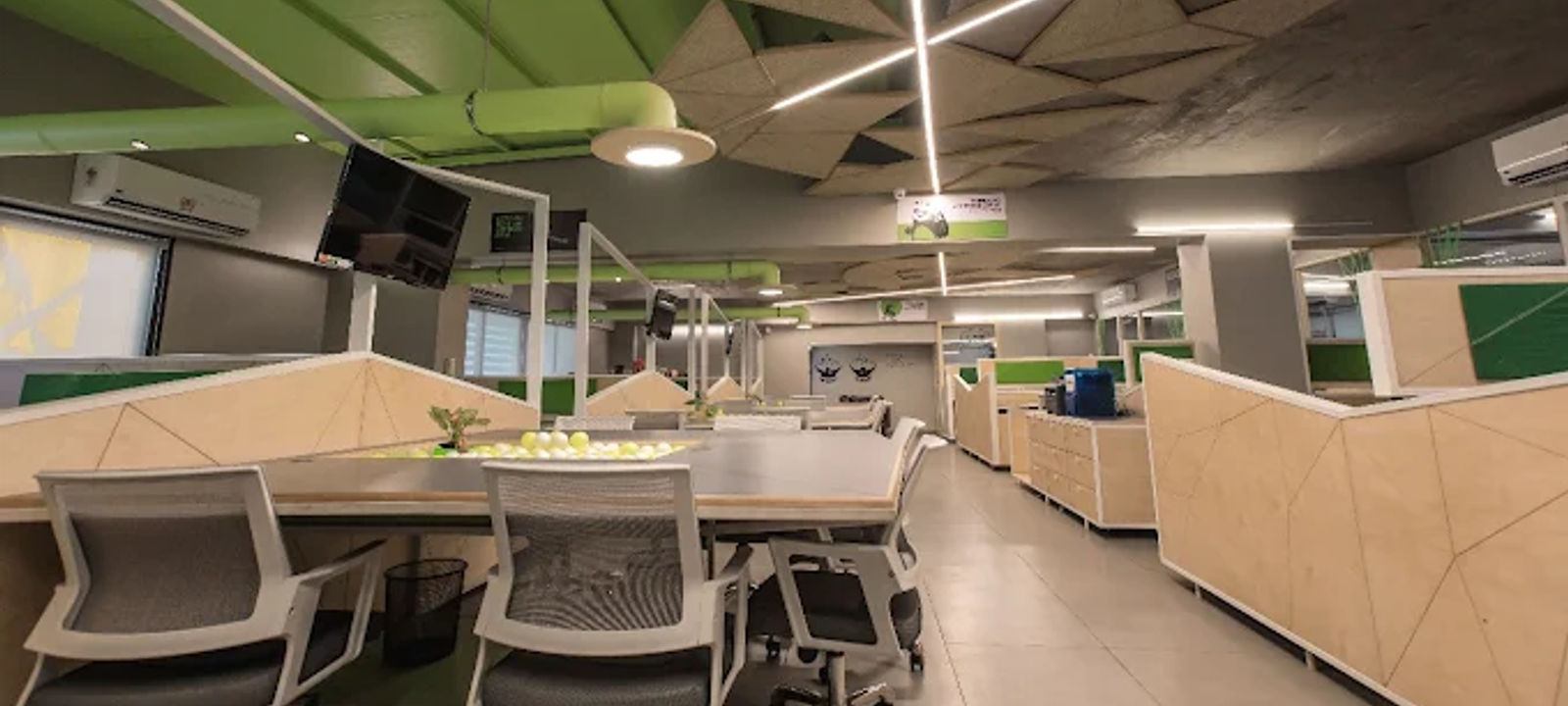 Titaanium Business Bhimrad Rd Althan, Surat - Image 1