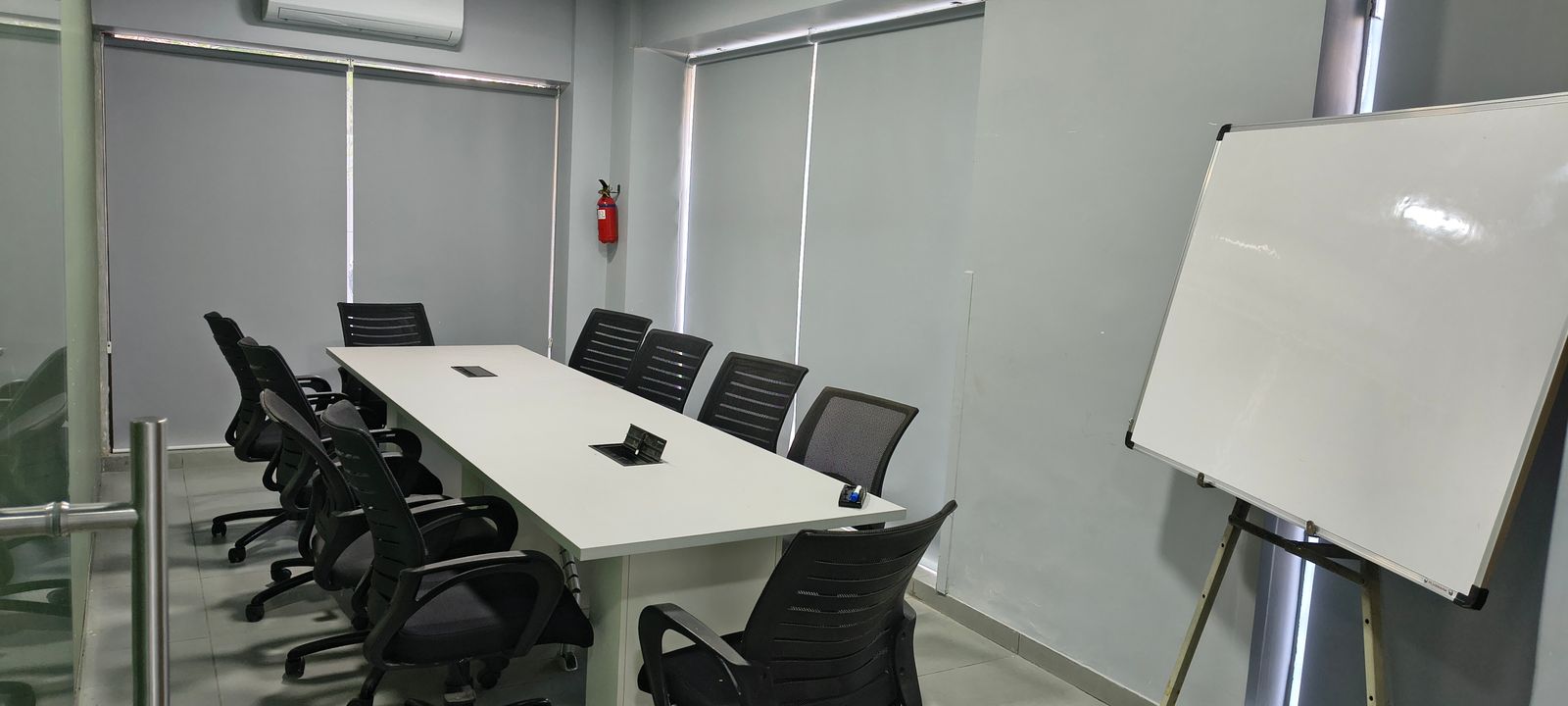 Shyamal Crossroad 132 Feet Ring Rd Shyamal Crossroad 132 Feet Ring Rd, Ahmedabad - Image 1