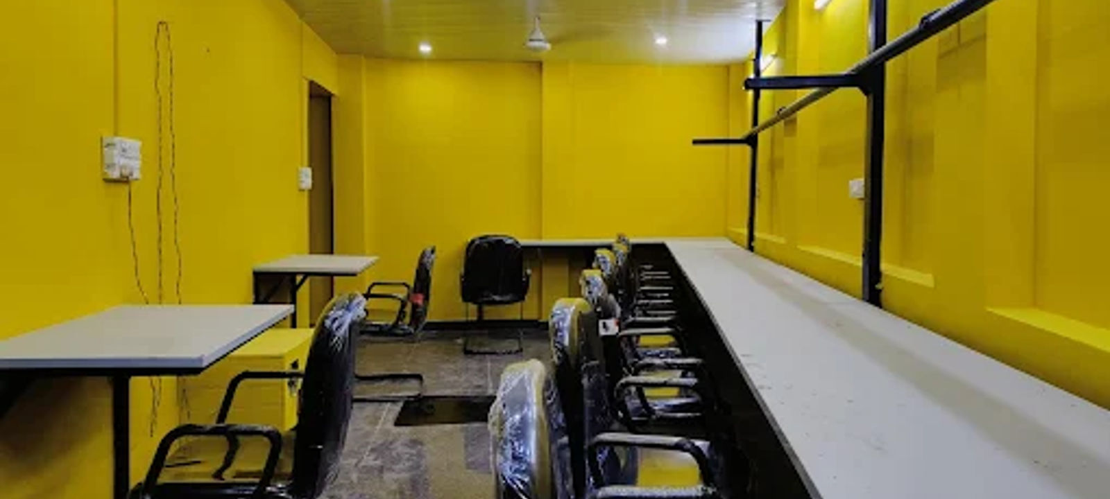 Chattarpur Mandir Road, New Delhi - Image 1