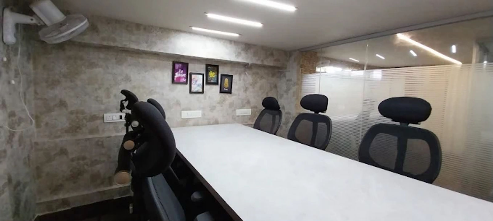 Jhandewalan Extension, New Delhi - Image 1