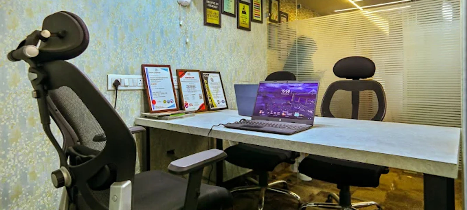 Jhandewalan Extension, New Delhi - Image 1