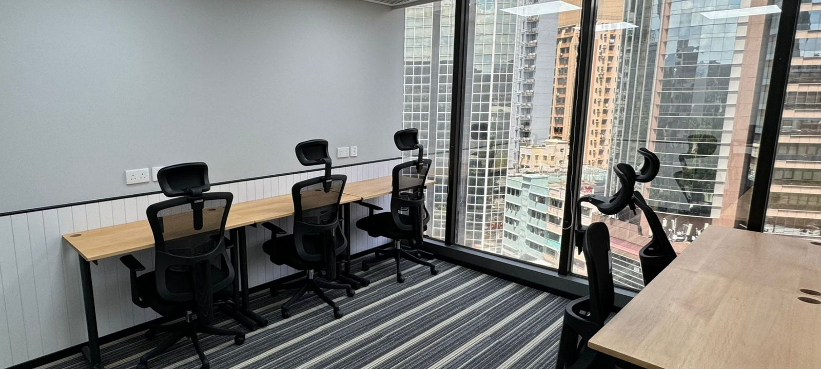 92 Granville Road, Kowloon - Image 1