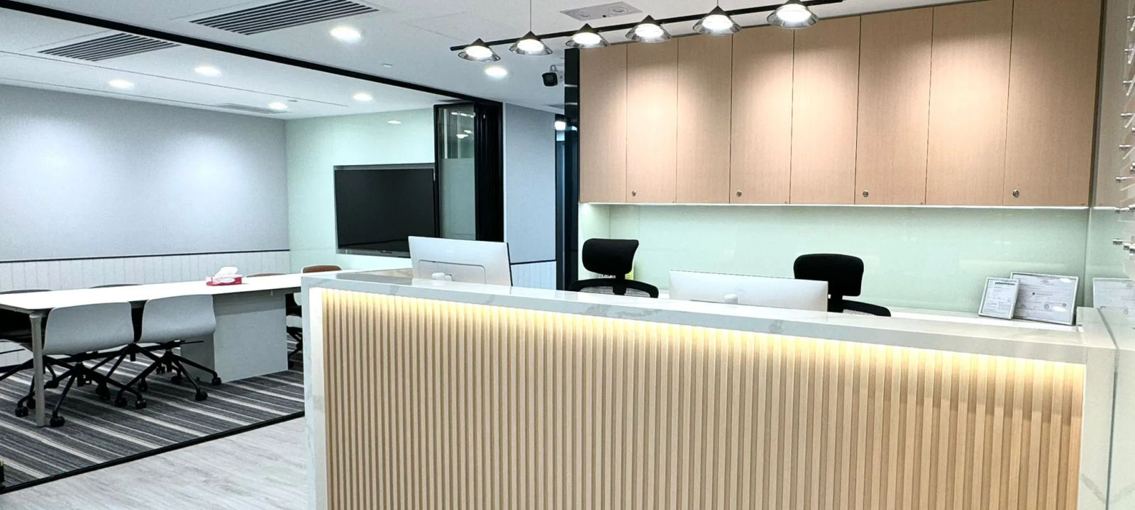 92 Granville Road, Kowloon - Image 1