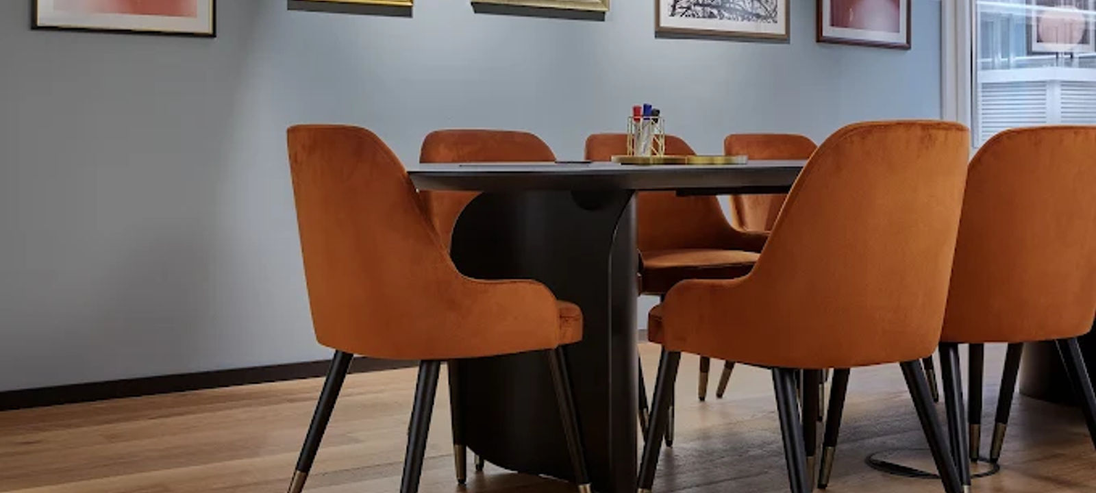 Uhlandstrasse 32, Berlin - Image 1