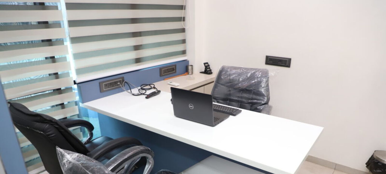 Ayodhya Chowk 150 Feet Ring Road Near Synergy Hospital, Rajkot - Image 1