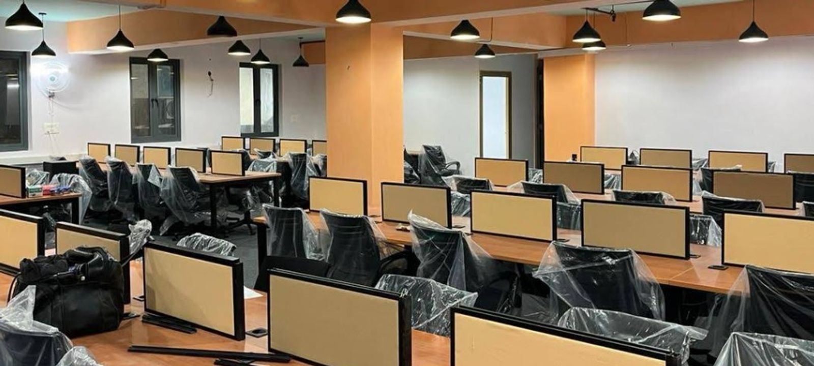 F4 F Block Sector 8, Noida - Image 1