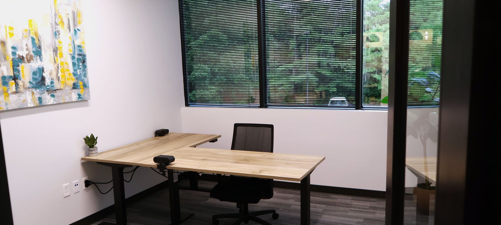 1600 Parkwood Circle Se, Atlanta - Image 1