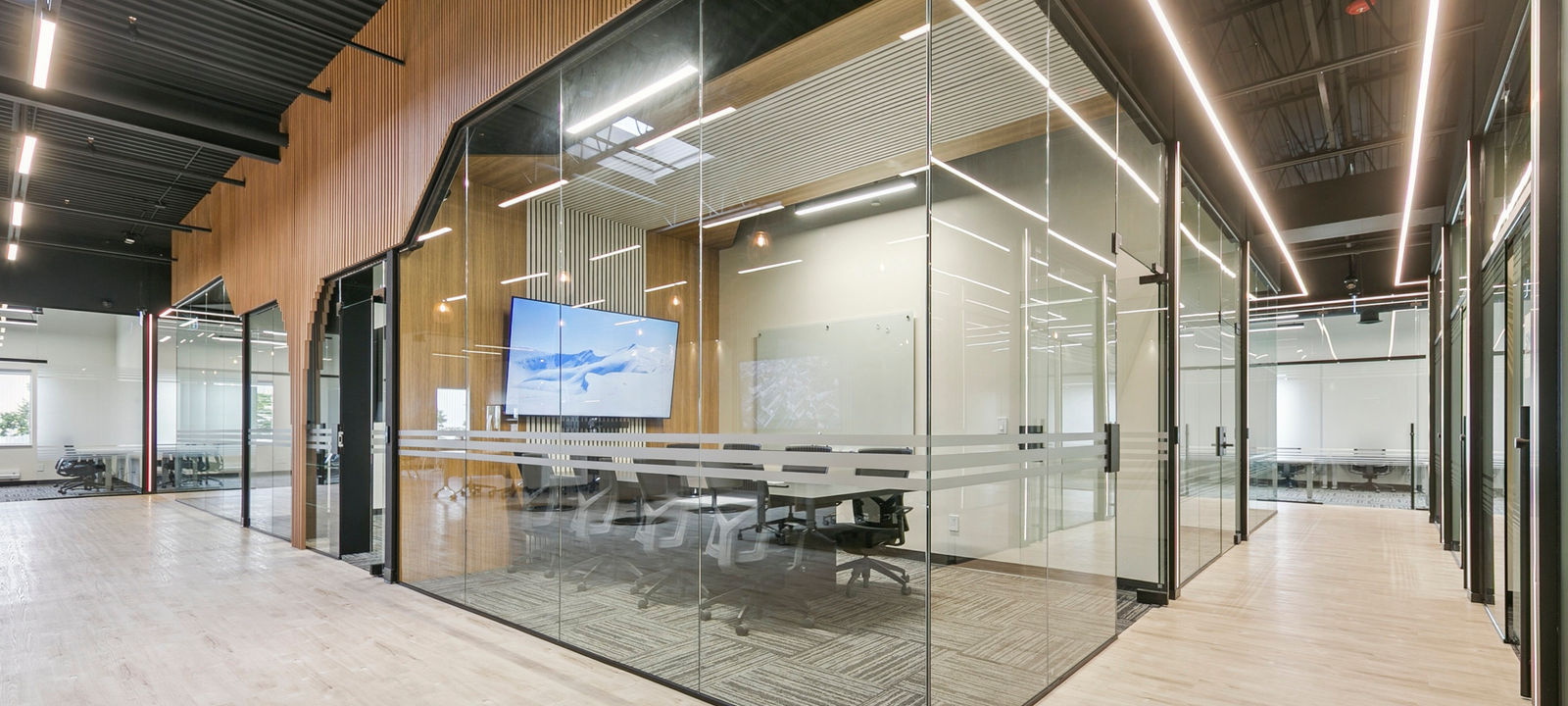 320 Matheson Blvd West, Mississauga - Image 1