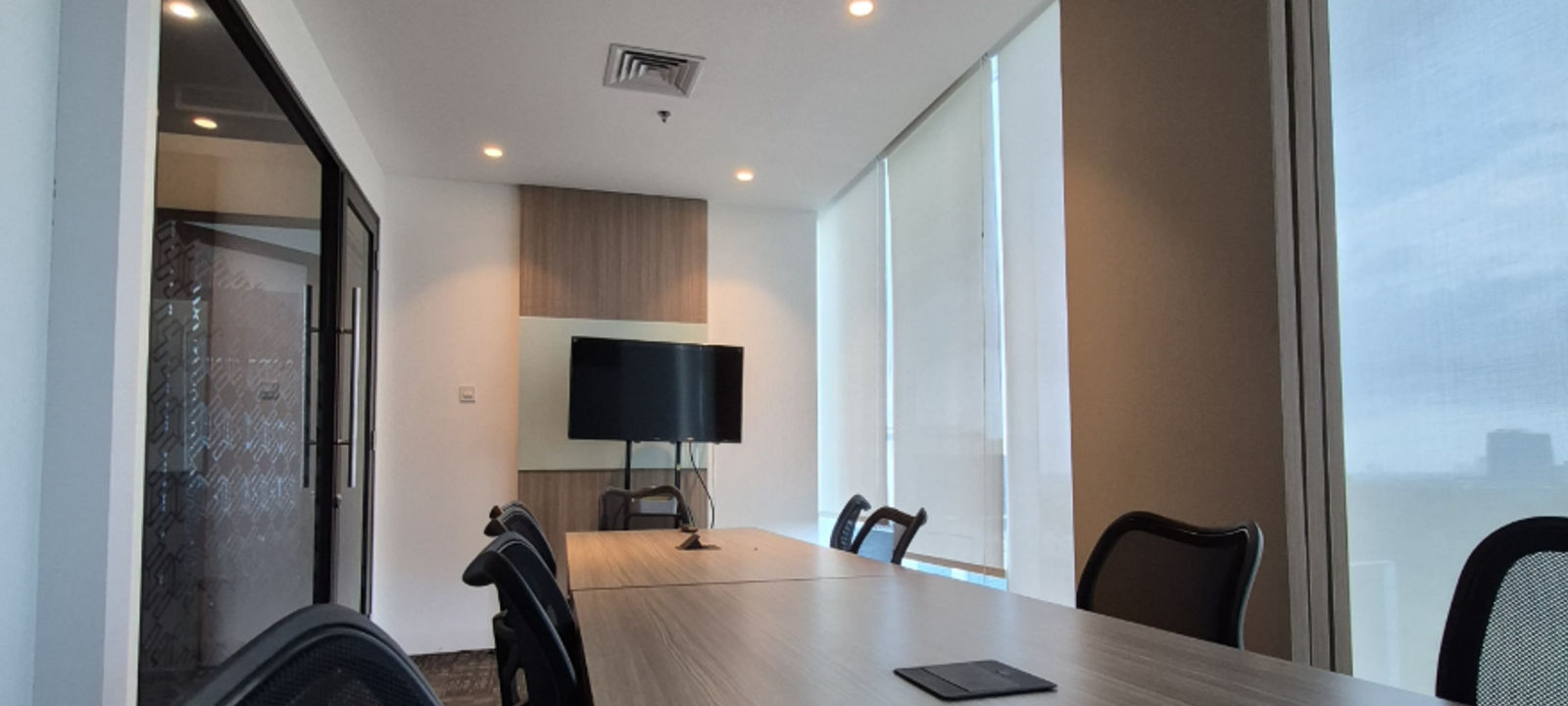 8 Gedung Burza Tower Jl Pantai Indah Selatan Lantai 6 - 7 No8 Rt3/rw3 Kamal Muara Kecamatan Penjaringan Jkt Utara Daerah Khusus Ibukota Jakarta 14470, Penjaringan Jkt Utara - Image 1