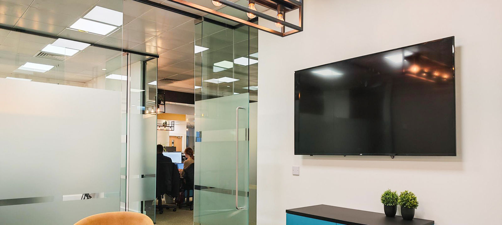 1 Riverside Way, Leeds - Image 1