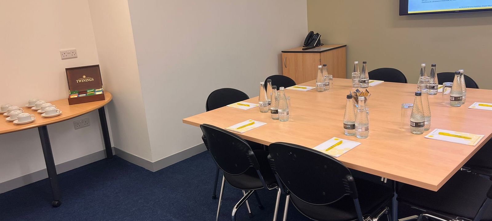 42-44 High Street, Slough - Image 1