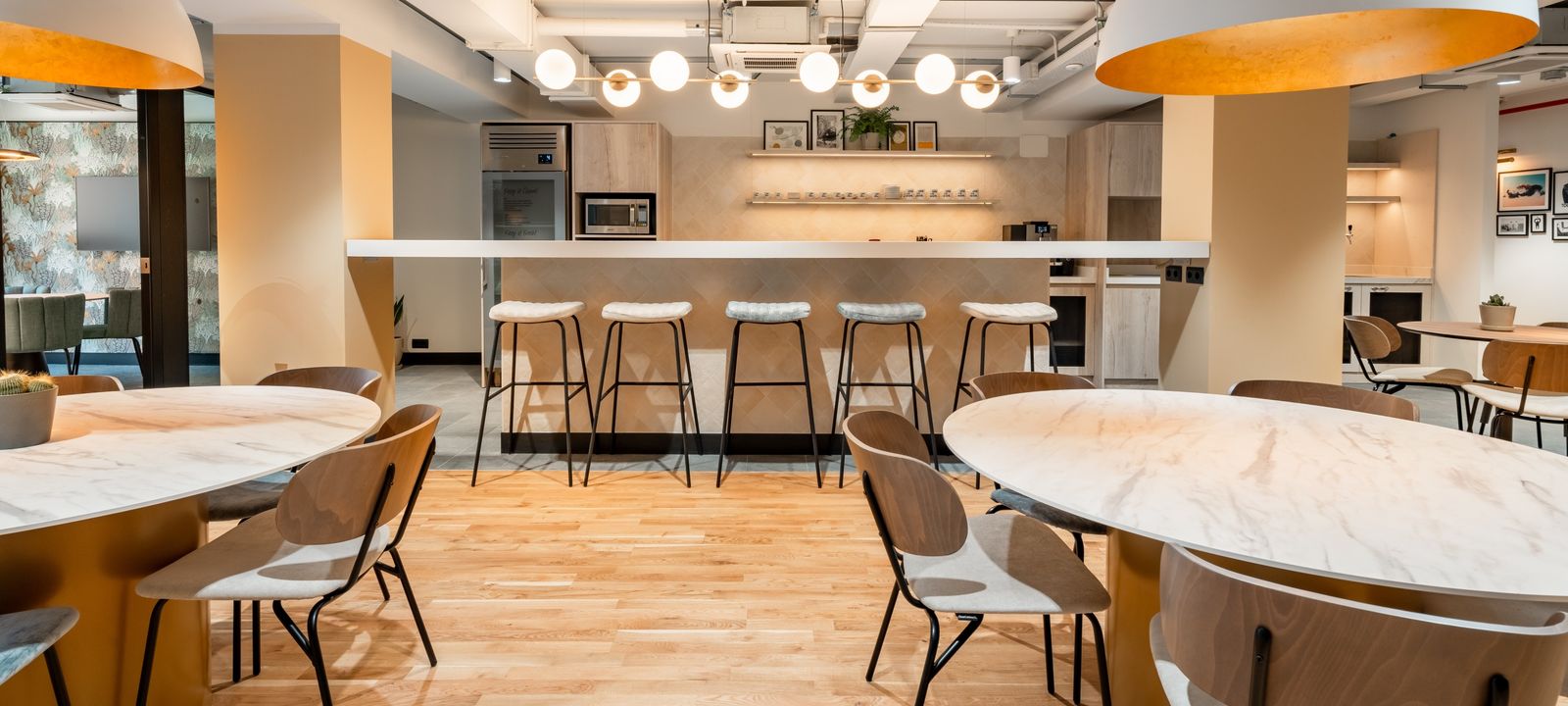 12 Calle De Prim, Madrid - Image 1