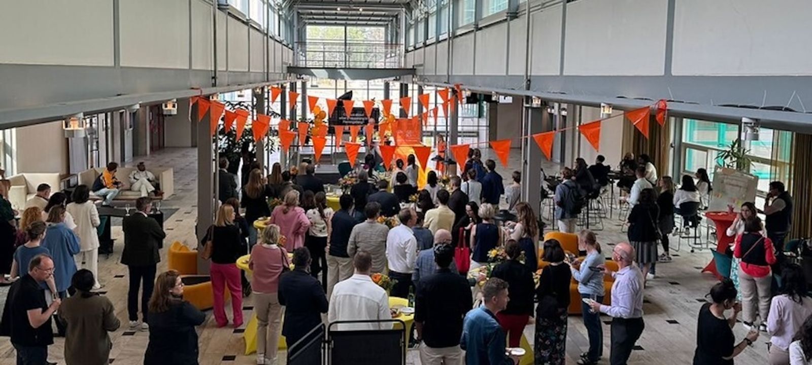 7 Hälsovägen, Flemingsberg - Image 1