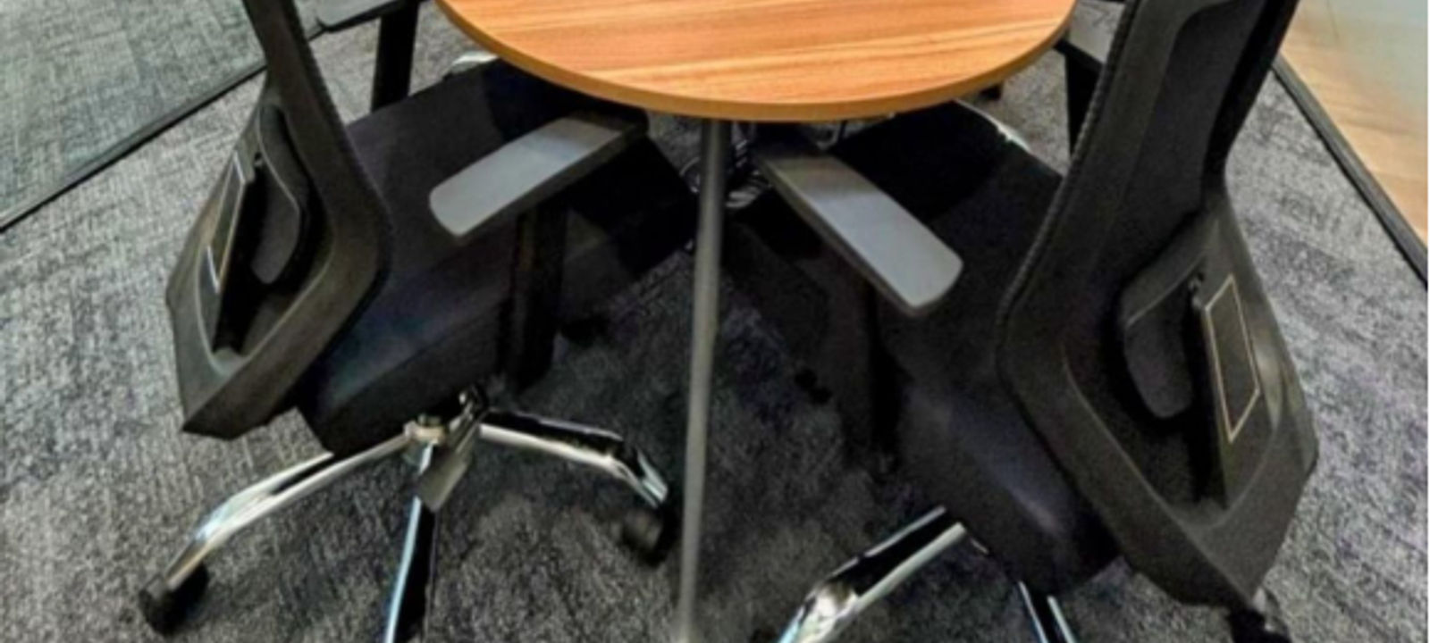 3010 D-core Clover Park Viman Nagar, Pune - Image 1