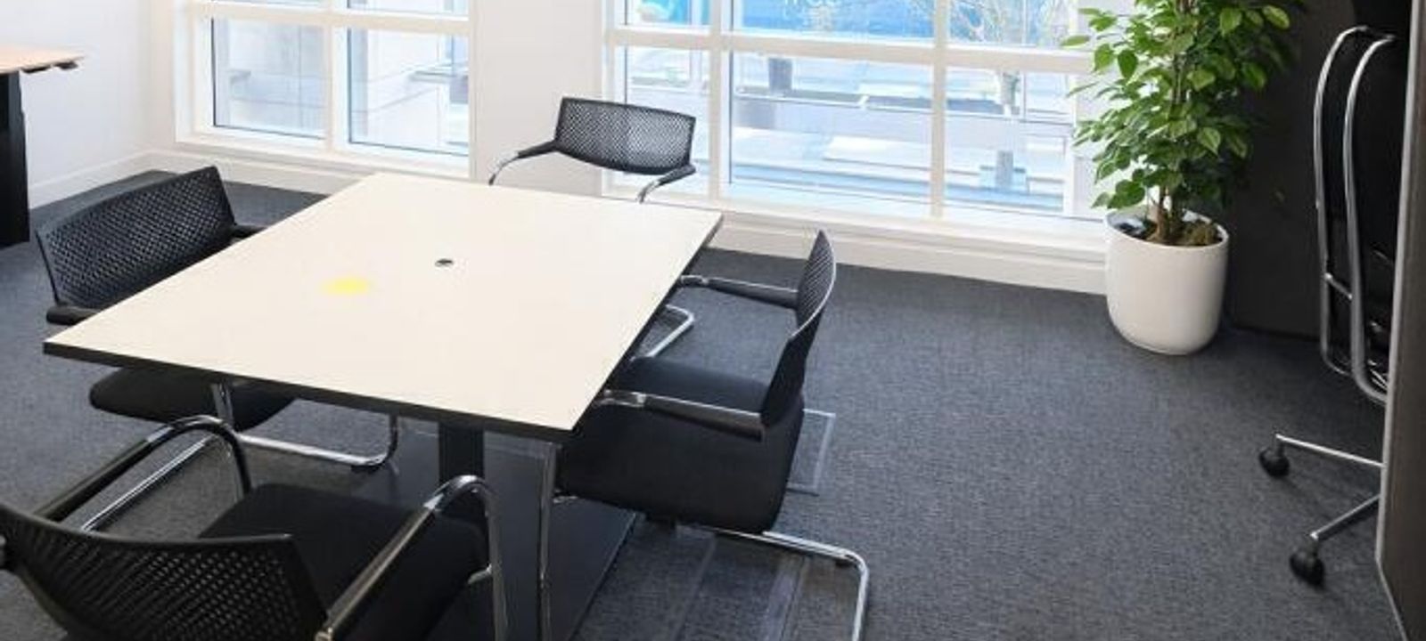 Westferry Circus Canary Wharf, Greater London - Image 1