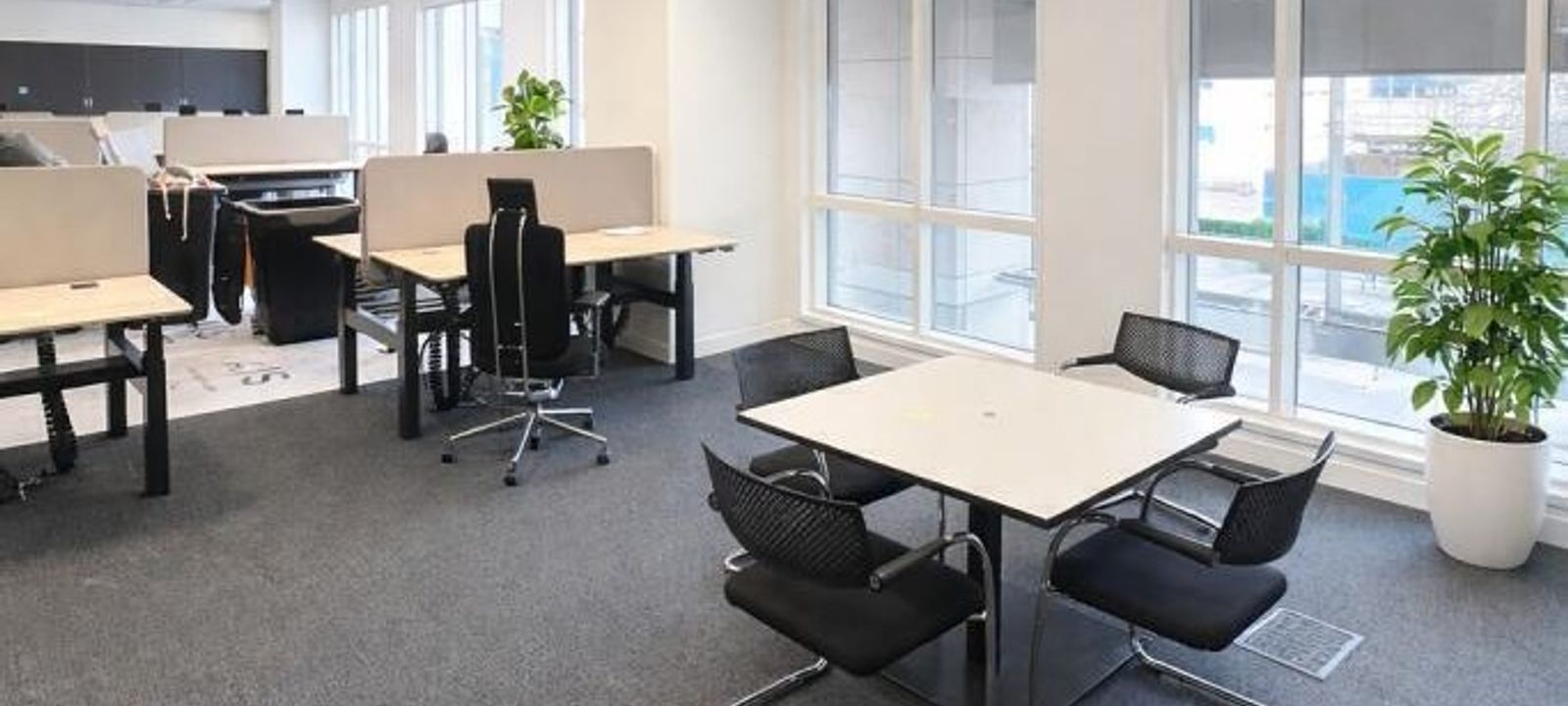 Westferry Circus Canary Wharf, Greater London - Image 1