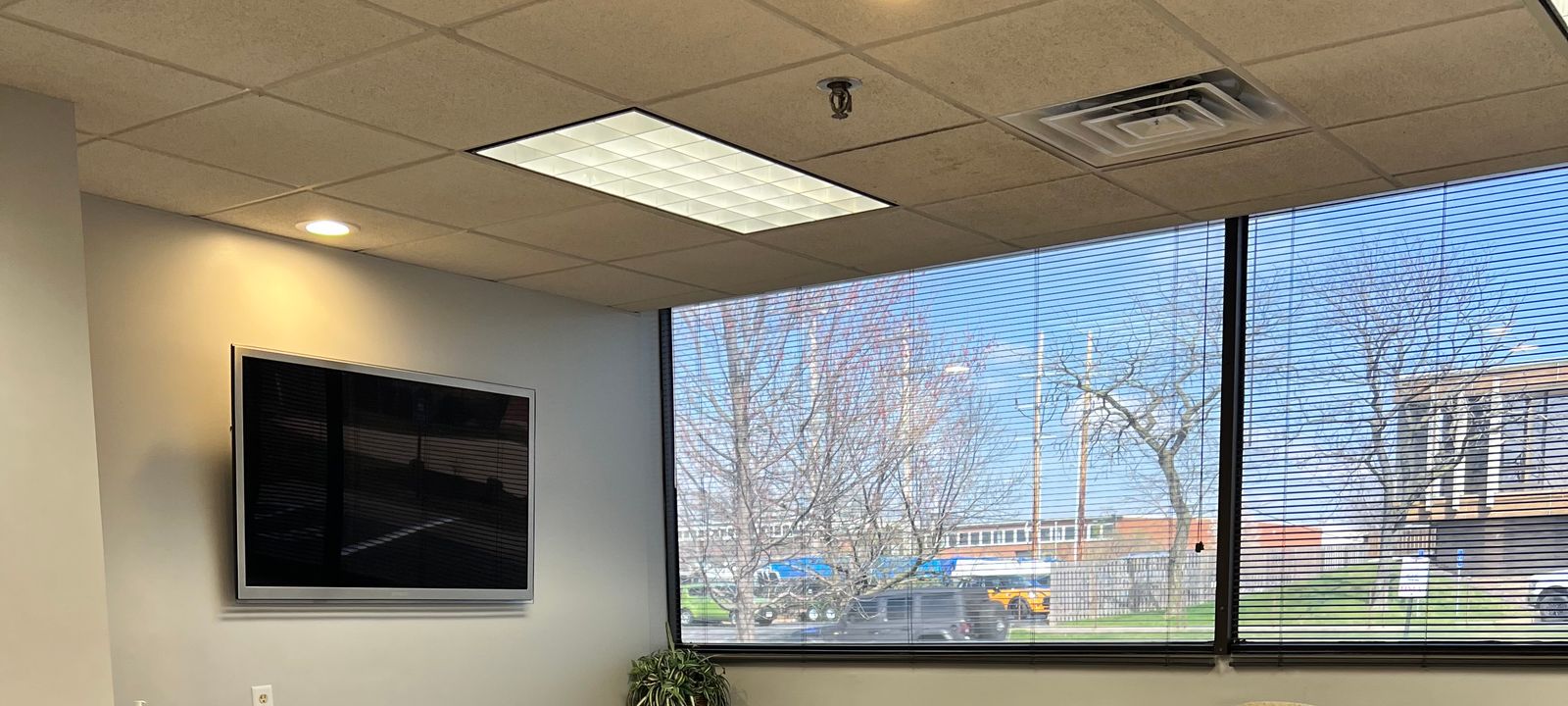 10880 Baur Boulevard, St Louis - Image 1