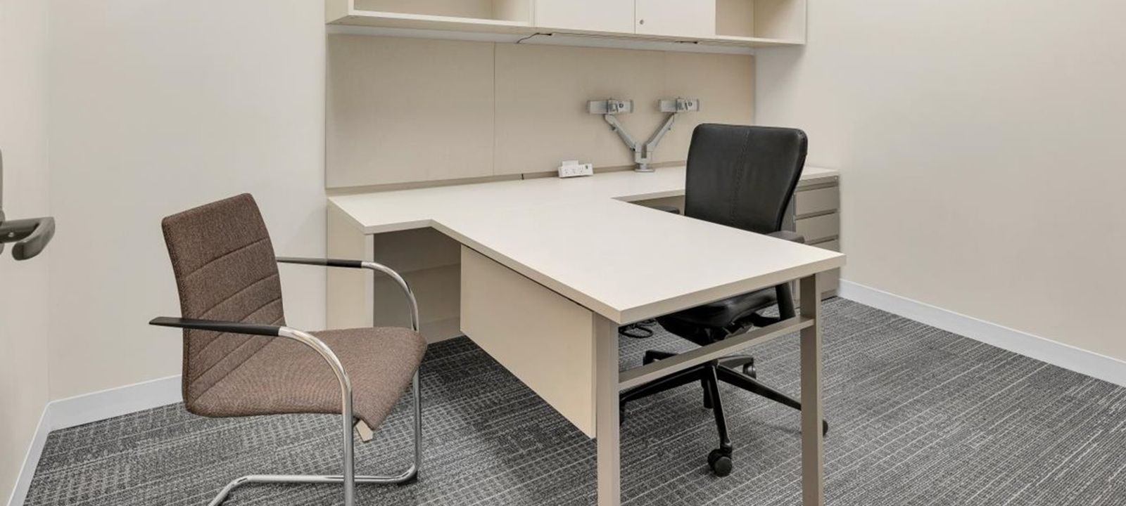 1635 Village Center Circle, Las Vegas - Image 1