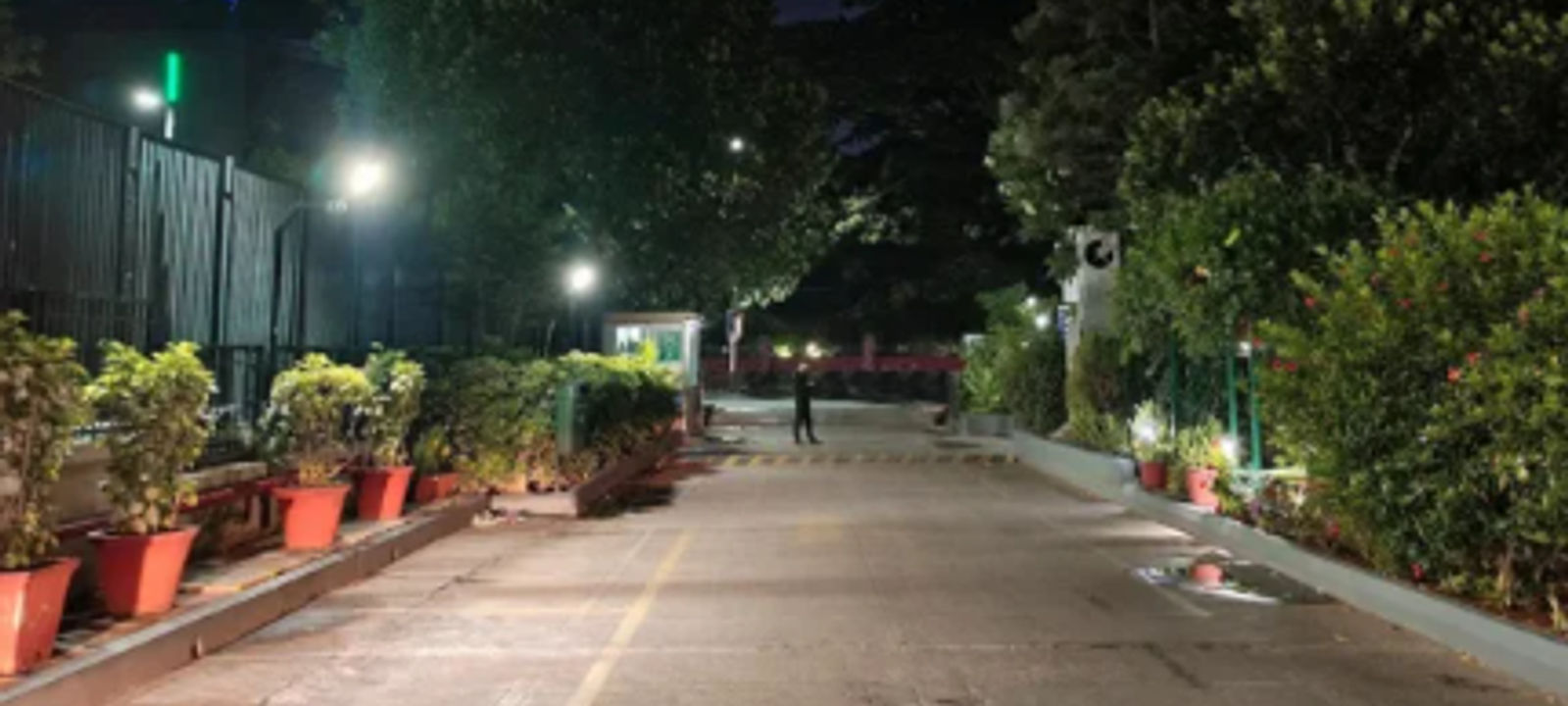 Hosur Main Road Dairy Colony Adugodi Koramangala, Bengaluru - Image 1