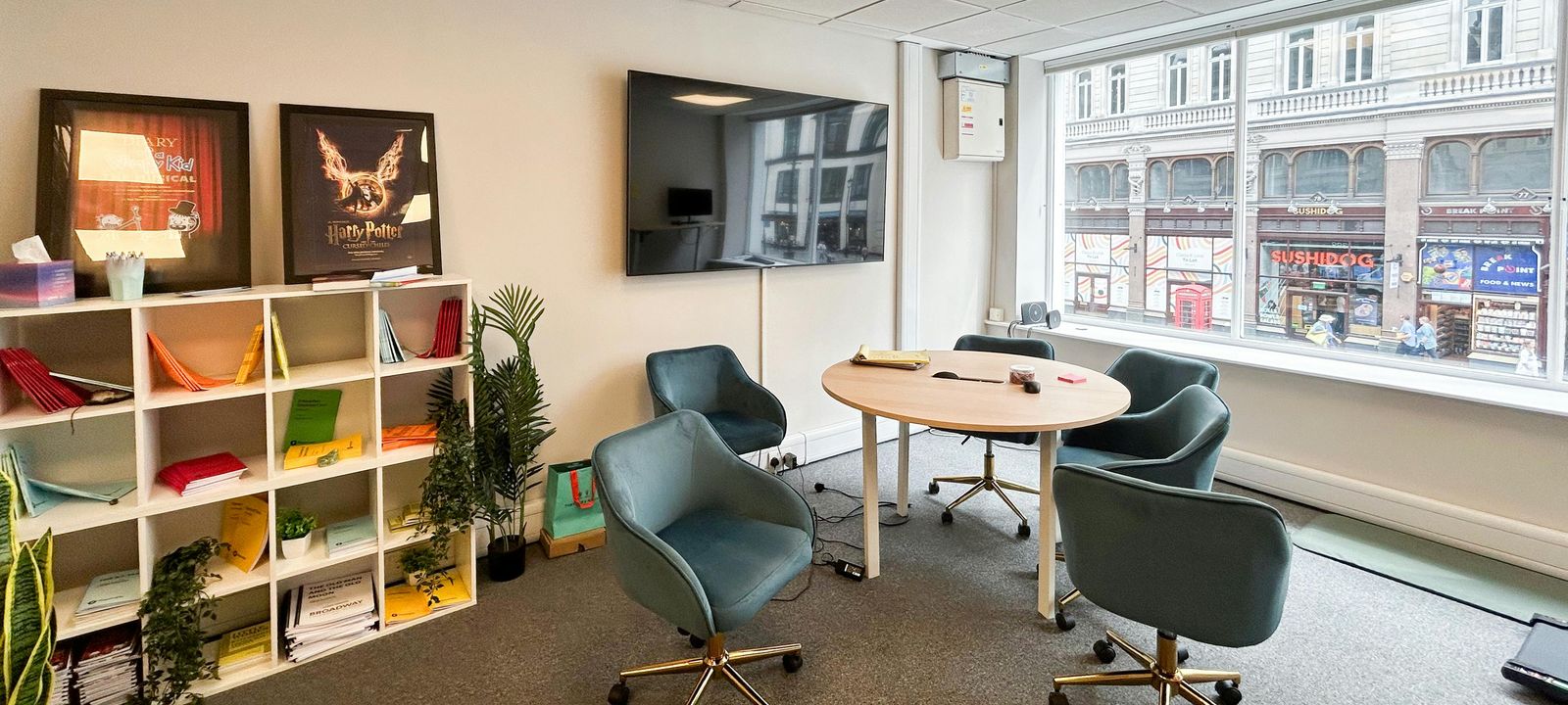 405 Strand, London - Image 1