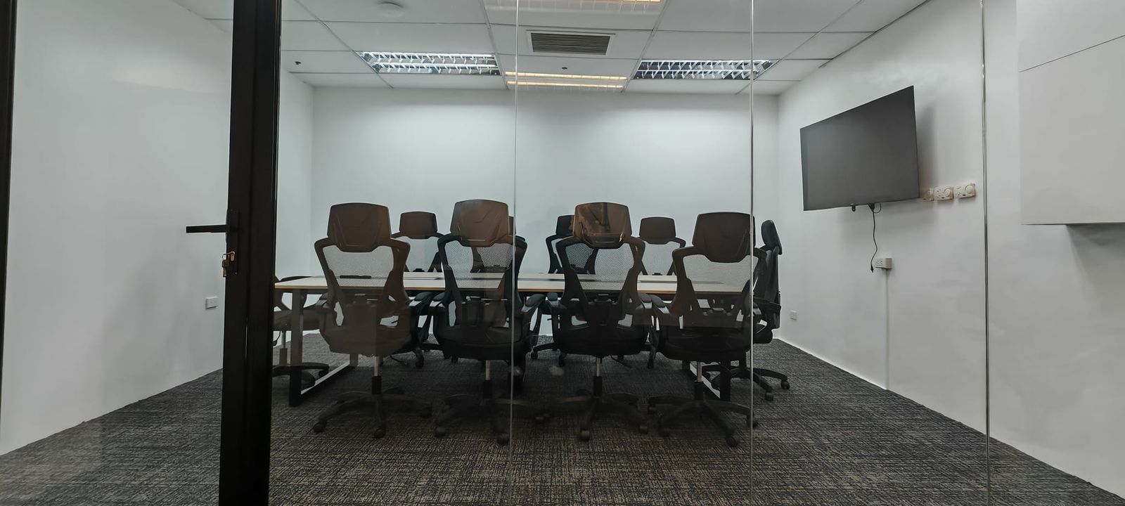 13 Meralco Avenue, Pasig - Image 1