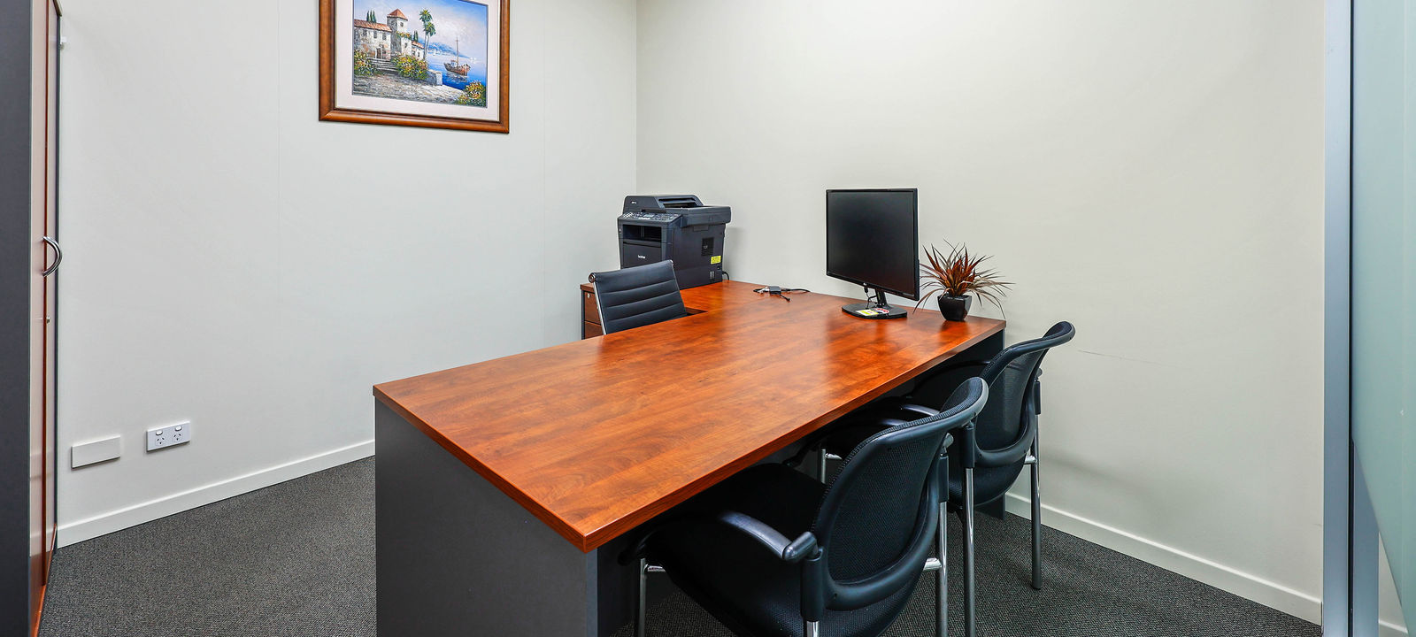 331 High Street, Penrith - Image 1