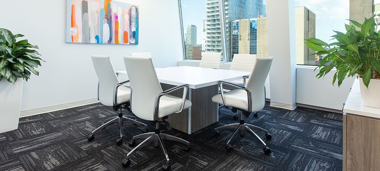 375 University Avenue, Toronto - Image 1