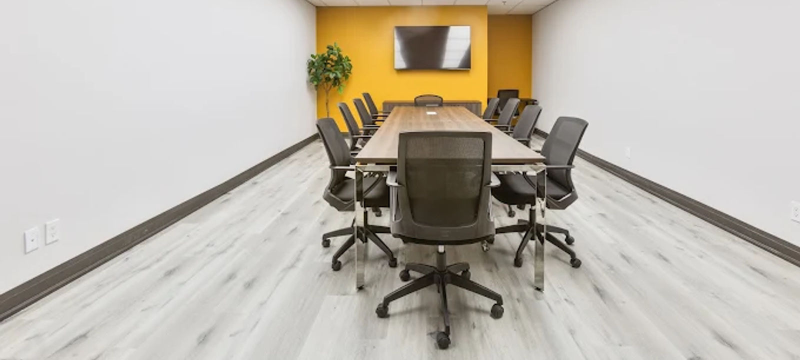 690 Dorval Dr, Oakville - Image 1