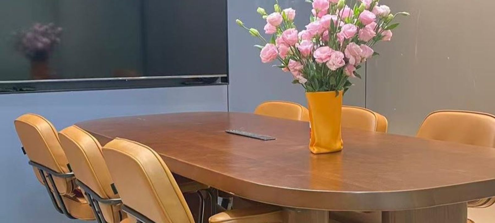 145 Hennessy Road, Wan Chai - Image 1