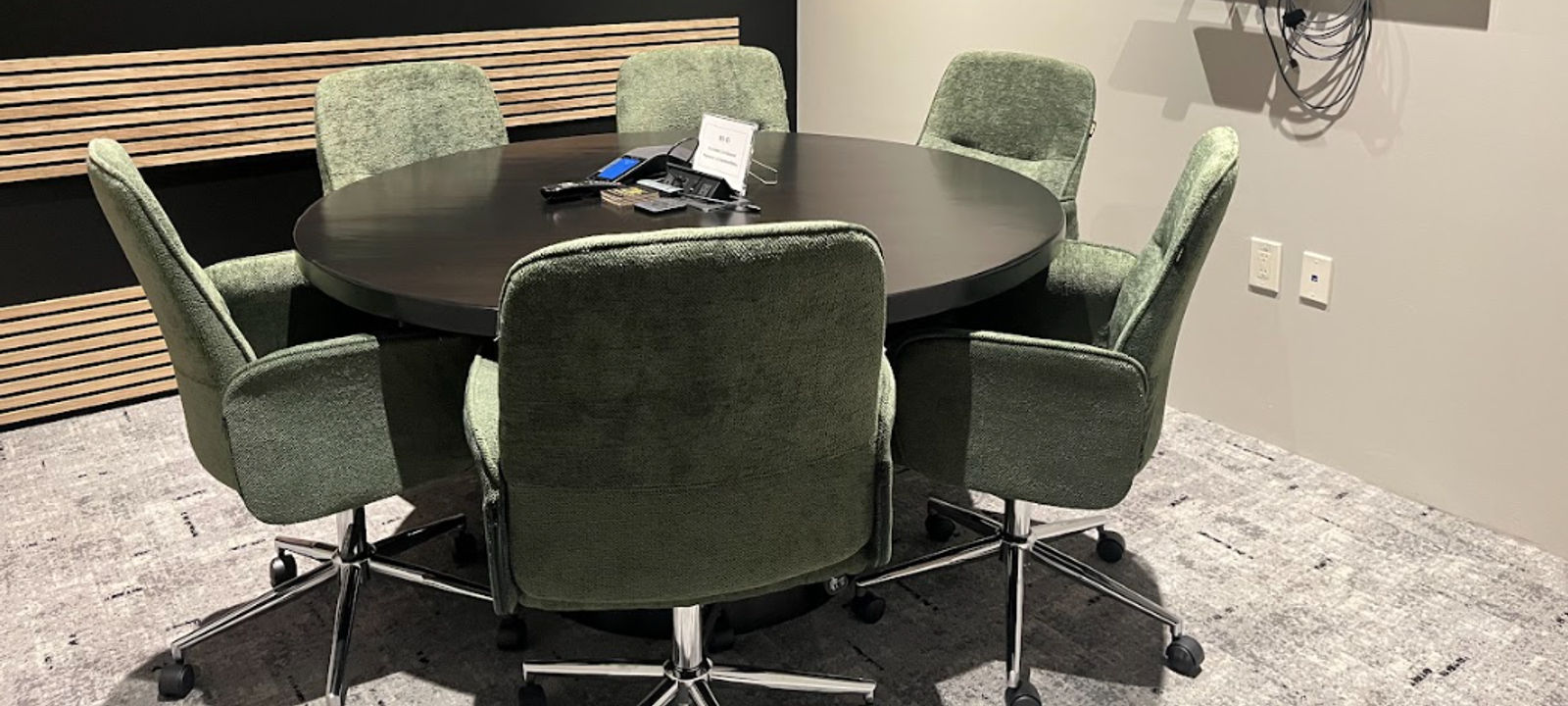 216 E Cherokee Avenue, Cartersville - Image 1