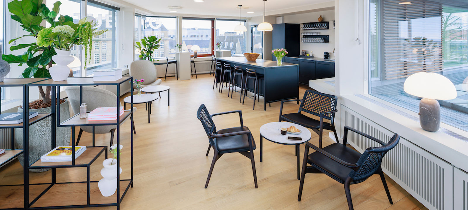 125 Strandvejen, Hellerup - Image 1