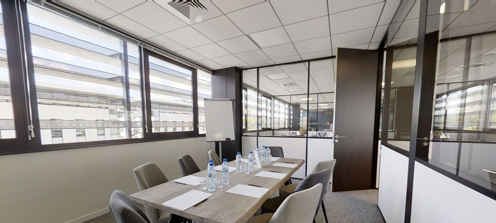 10-12 Rue Des Satellites, Le Haillan - Image 1