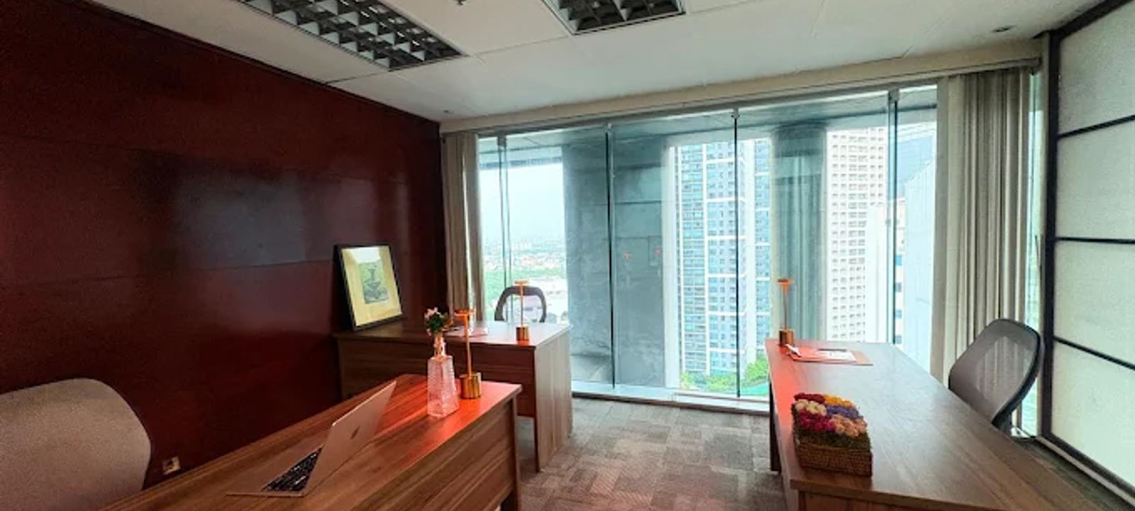 Salcedo Village 107 Lp Leviste Street, Makati - Image 1