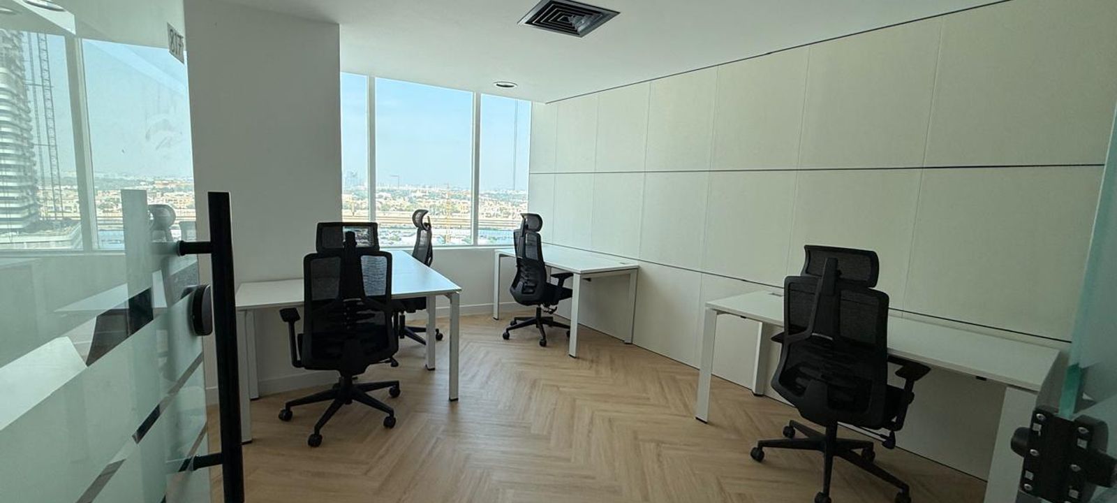 Marasi Drive Business Bay, Dubai - Image 1