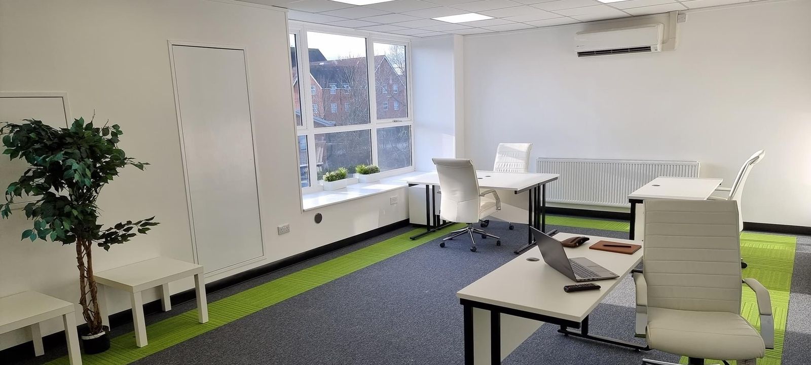 Molly Millars Close, Wokingham - Image 1