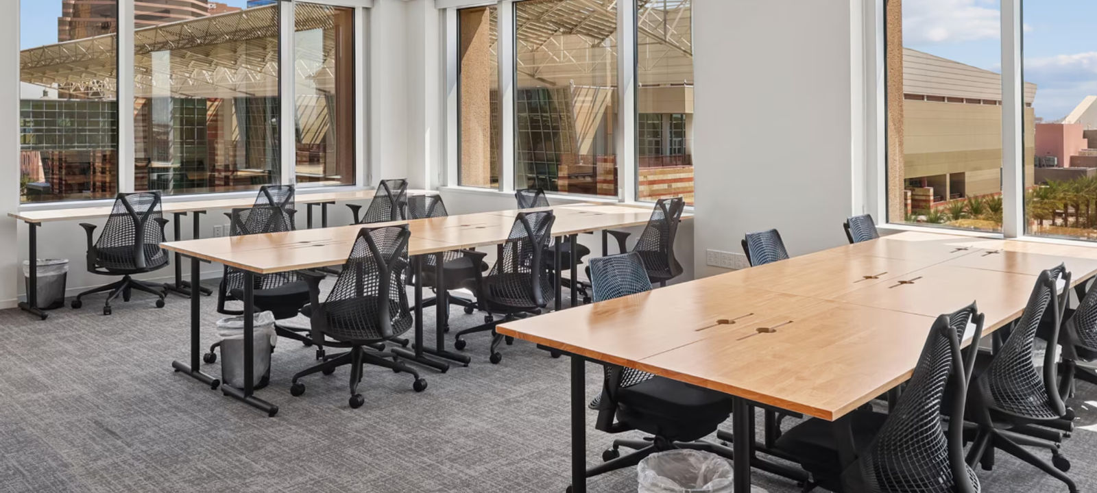 4 Waterway Square Place, The Woodlands - Image 1