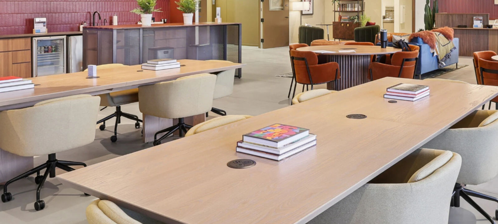 4 Waterway Square Place, The Woodlands - Image 1