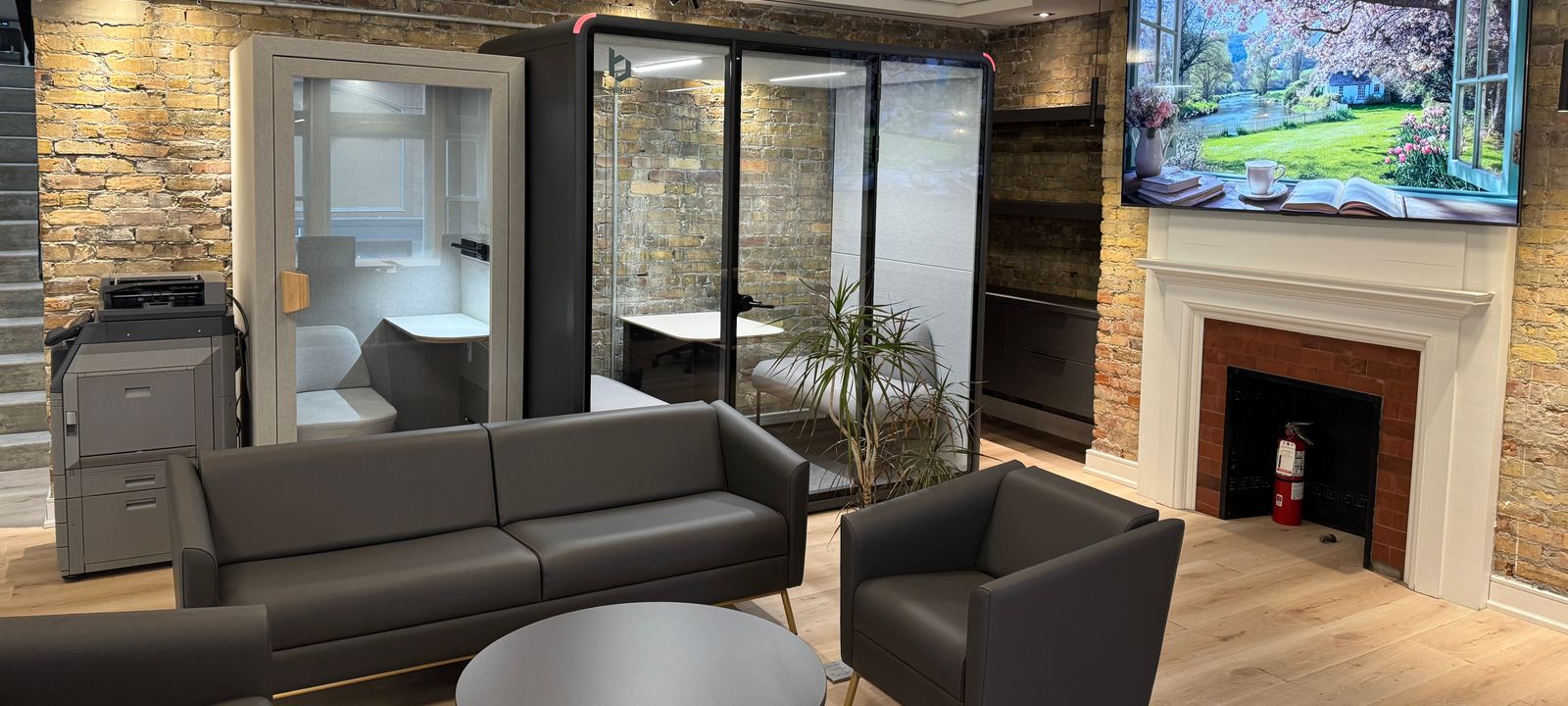 197 Yonge Street, Toronto - Image 1