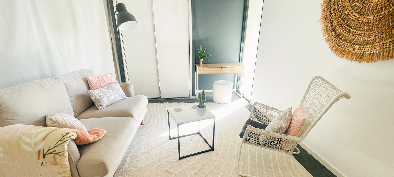 2 Akeringa Place, Mooloolaba - Image 1